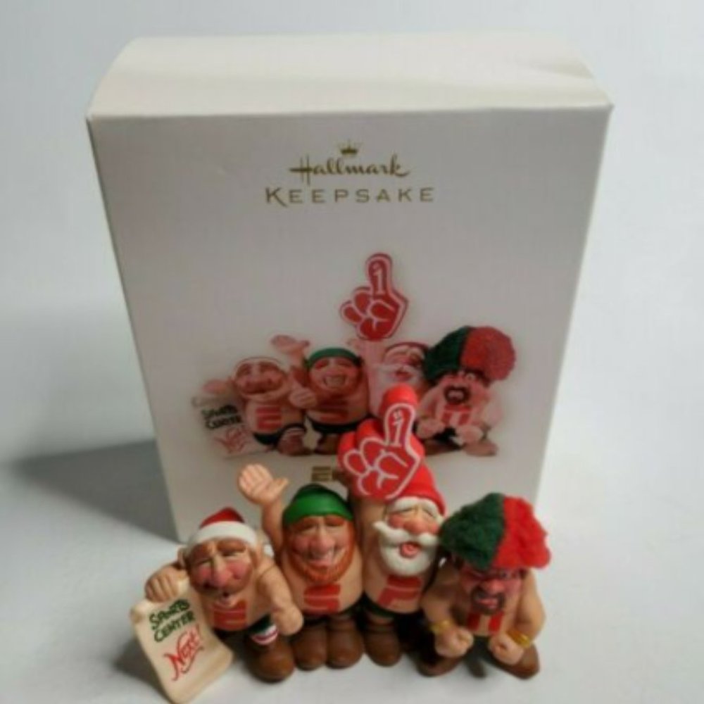 2008 Hallmark Keepsake Orn ESPN SportsCenter Fans